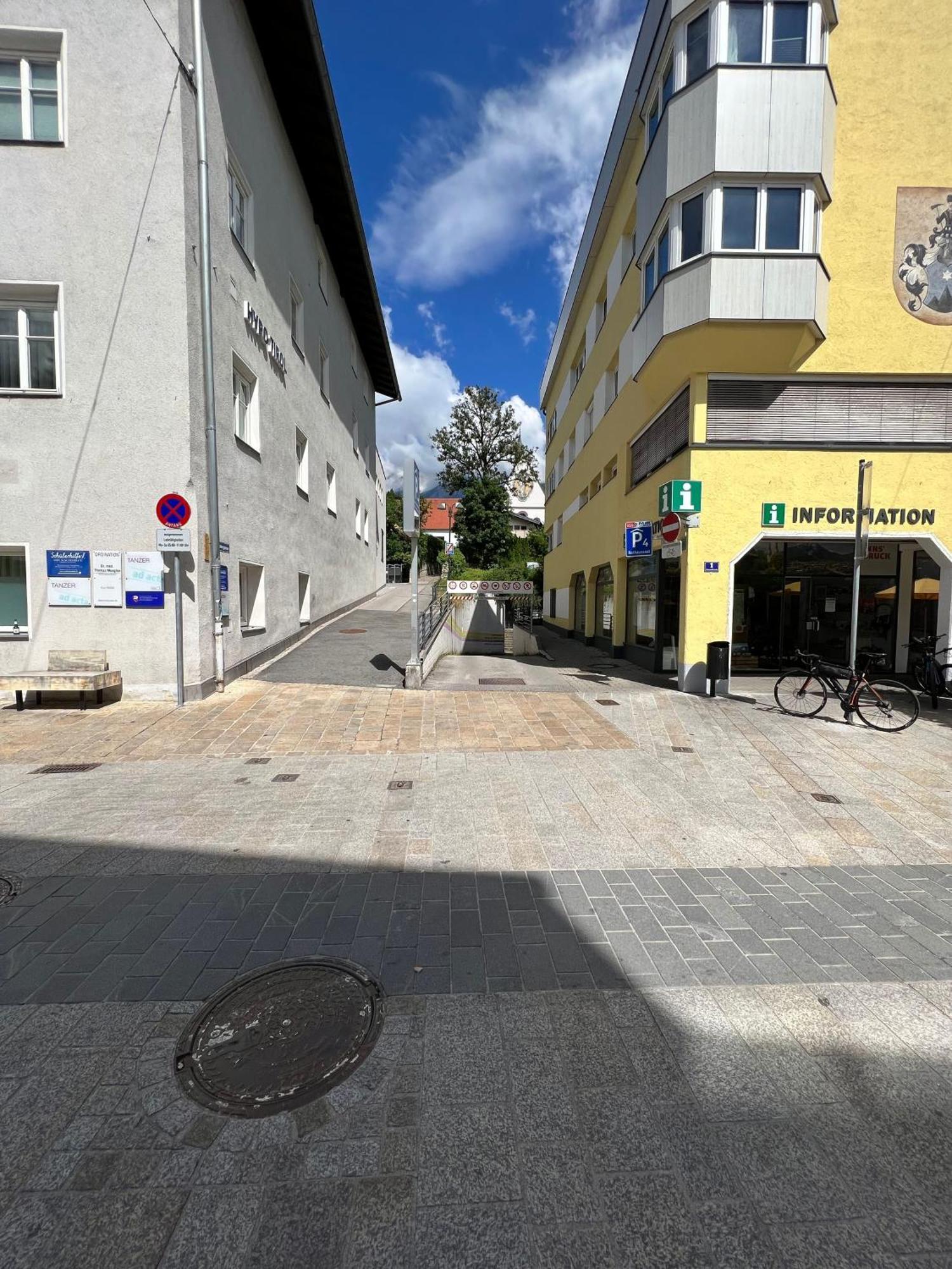 Mitten Im Zentrum Ferienwohnungen Mit Sonniger Terrasse Telfs Exterior photo